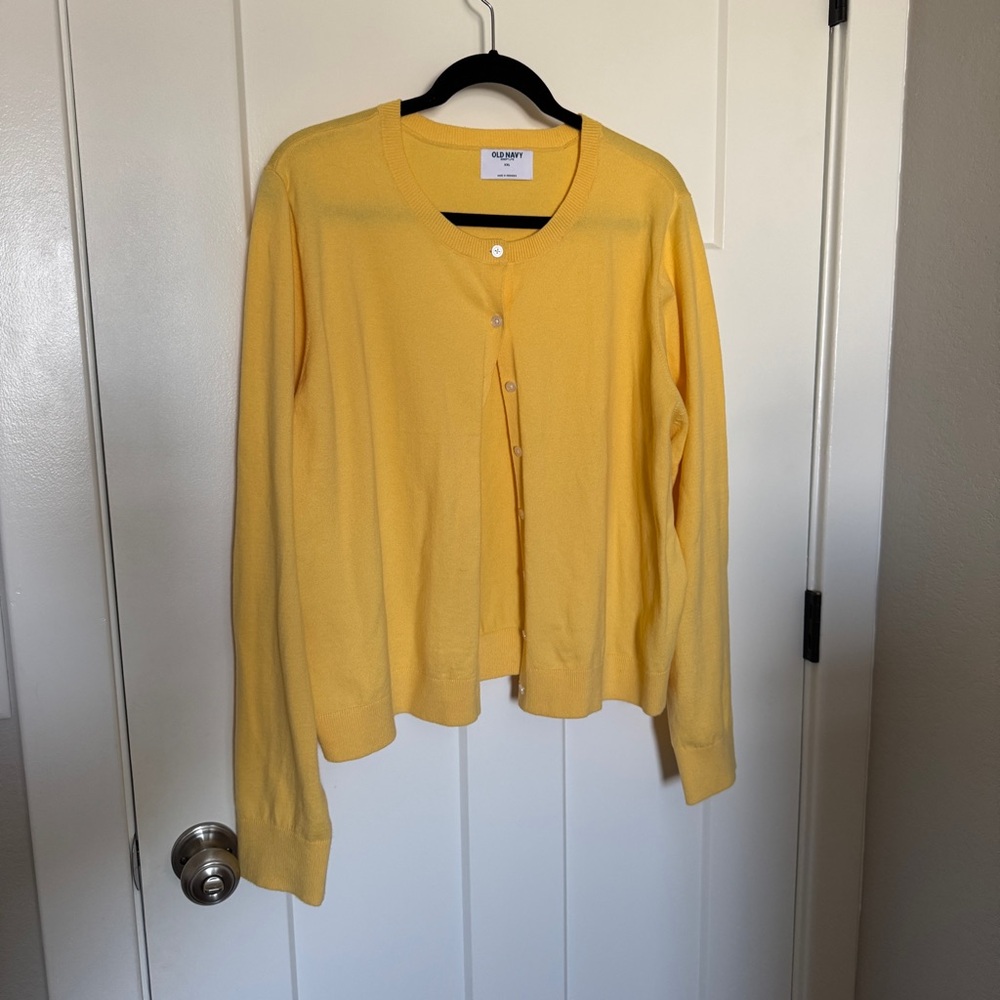 Old navy cardigan